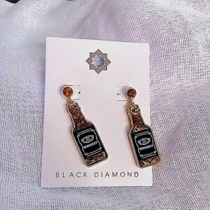 Nwt jack Daniel’s look alike whiskey earrings